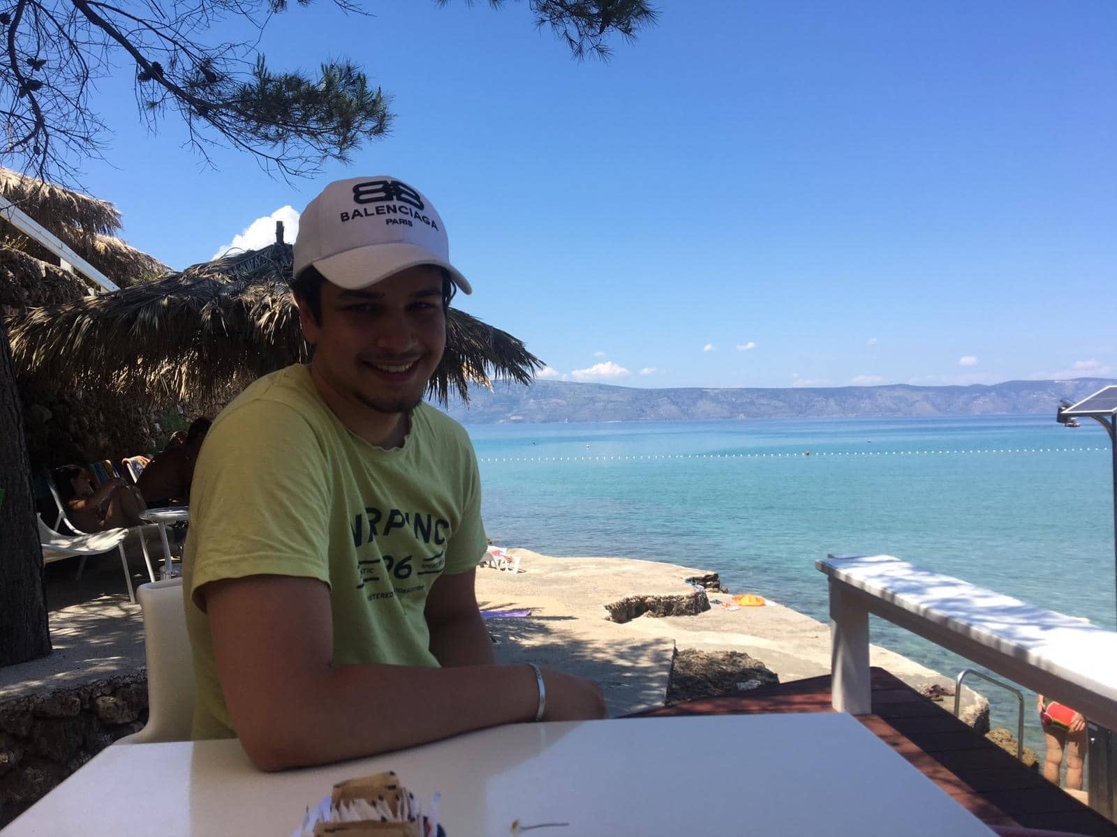 艾哈迈德·哈迪户外活动