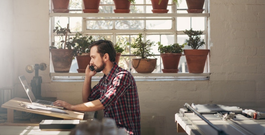 服装制造商为小型企业