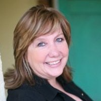 Julie Gallaher - Facebook广告专家