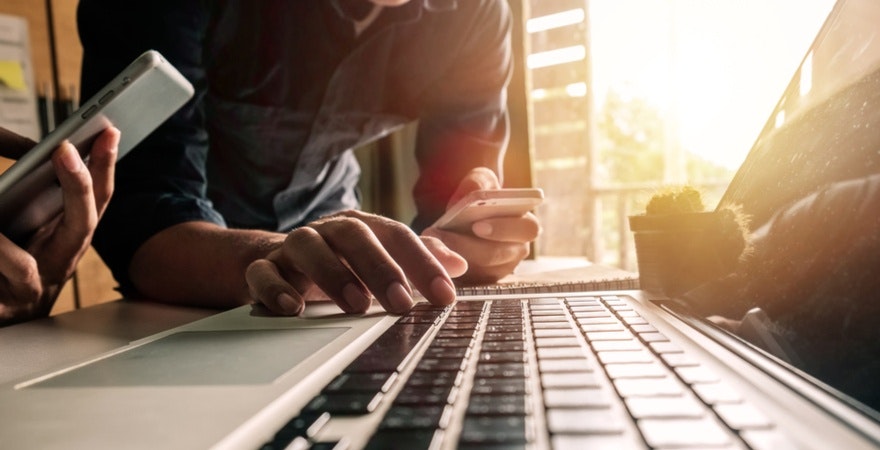 Ecommerce merchants calculating customer lifetime value