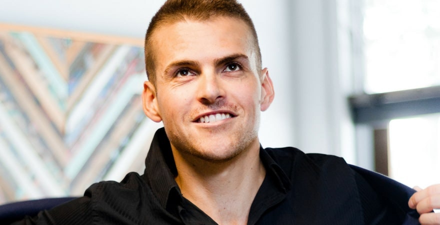 罗尼·麦肯齐-托运人档案